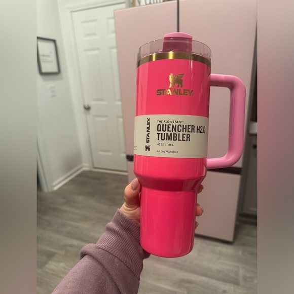 Stanley pink parade Black Friday release NWT - Picture 1 of 4
